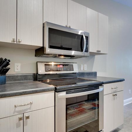 Dog-Friendly Pensacola Duplex About 7 Mi To Downtown Leilighet Eksteriør bilde