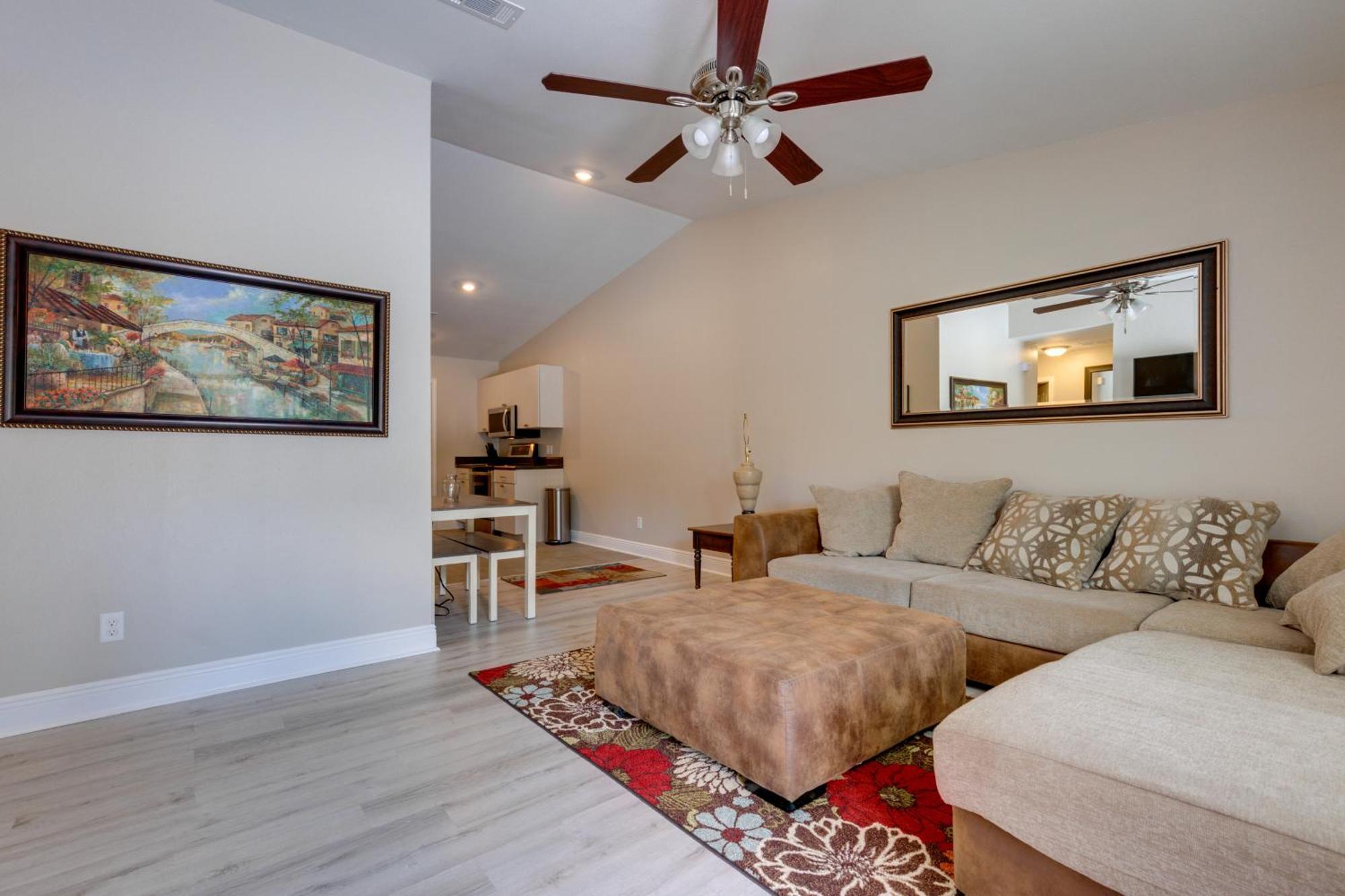 Dog-Friendly Pensacola Duplex About 7 Mi To Downtown Leilighet Eksteriør bilde
